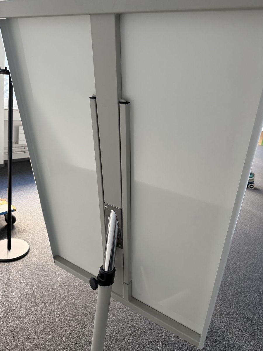 Lavagne: Flipchart mit Rollen guter Zustand – Usato da Zürich venduto da Zvijerka 2
