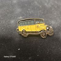 Gelber Oldtimer Bus Pin / Anstecker, Ra Top Zustand!
