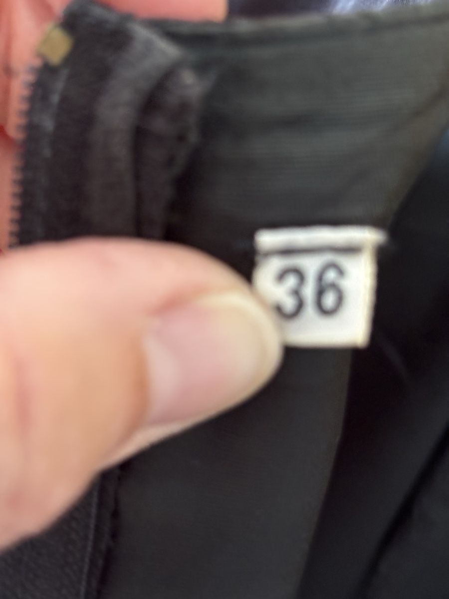 Vestiti: Kleid schwarz 36 – Usato da Kesswil venduto da Branca-01 5