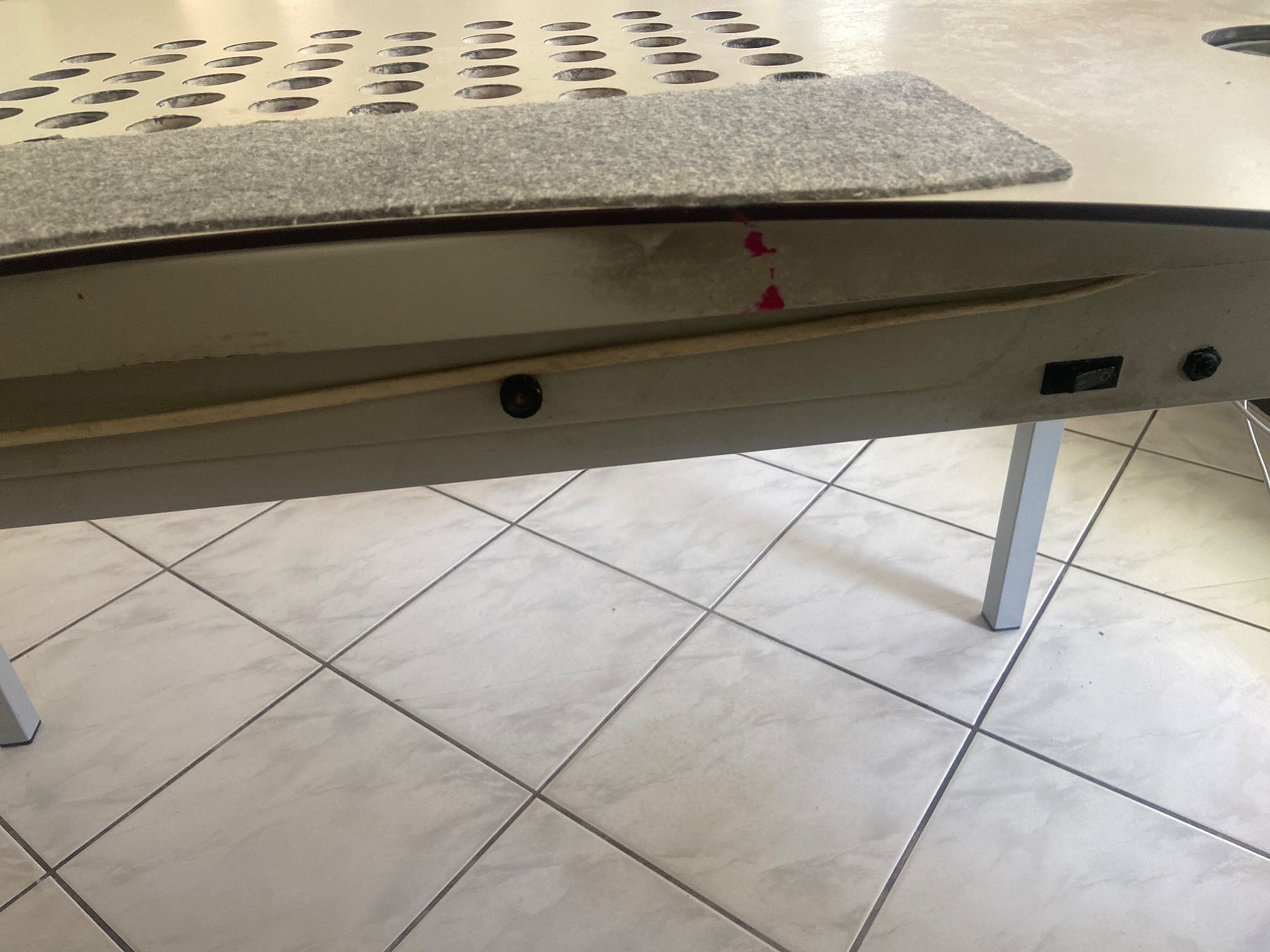 Tavoli: Arbeitstisch Nailstudio Tisch mit Absaugung – Usato da Urdorf venduto da JcdS 2