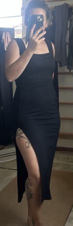 Elegantes schwarzes Midikleid mit hohem Seitenschlitz Gr. S