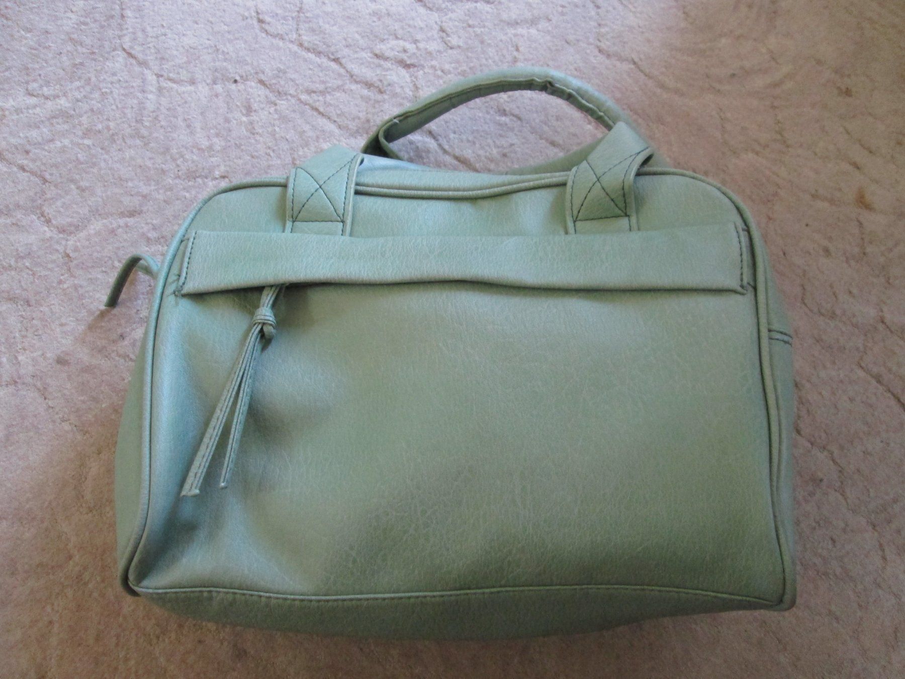 Taschen für Damen: Handtasche – Neu (gemäss Beschreibung) aus Neuchâtel von Dualseele