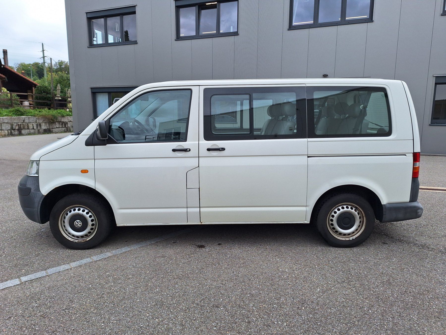 VW Automobili: VW T5 1.9 TDI Kombi – Difettoso da Solothurn venduto da GysinSolothurn