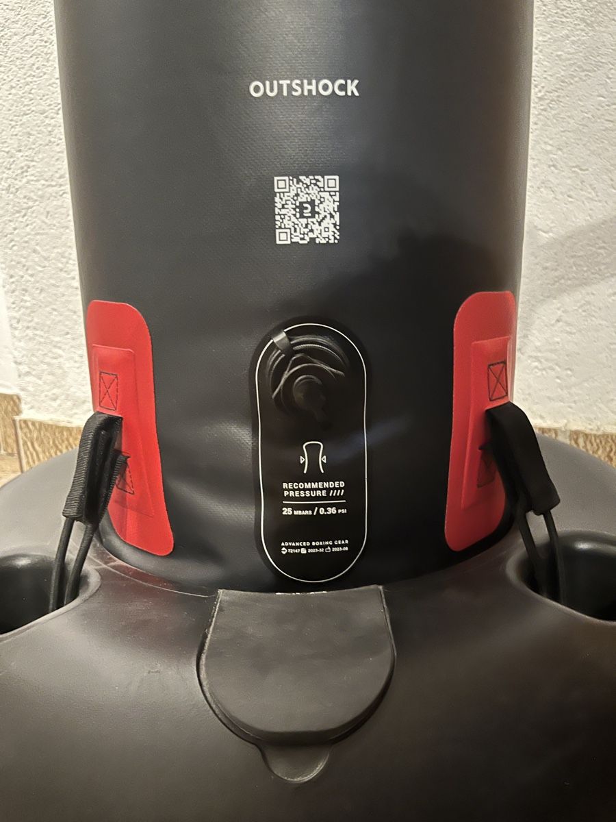 Decathlon Sacchi da boxe: Decathlon Outshock Boxsack – Usato da Mont-sur-Rolle venduto da MsRVD 1