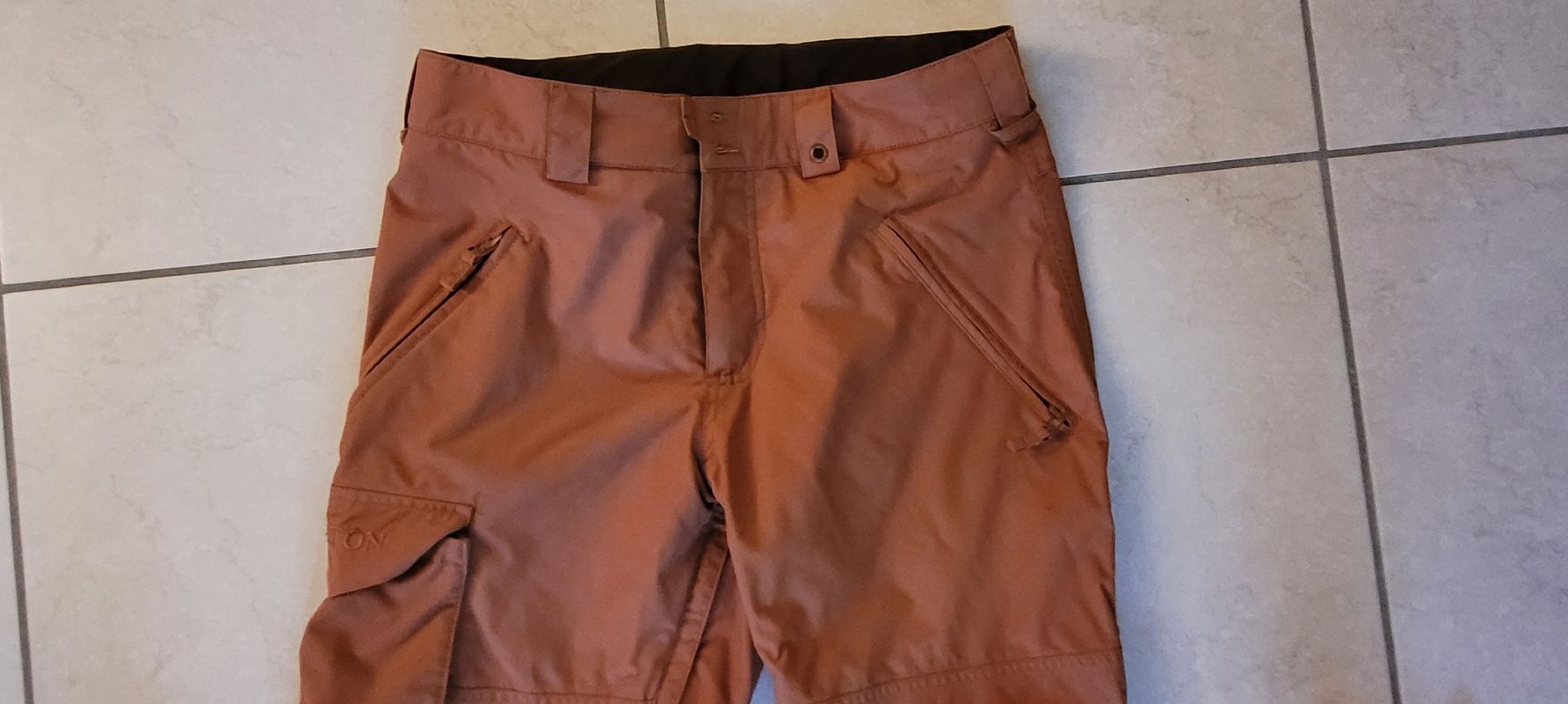 Burton Kleiderpakete & -sets: Ensemble de ski/snowboard Burton taille S – Gebraucht aus Cossonay-Ville von Flyingyellow 4