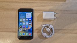 iPhone 8 64GB Space Gray 3016 Akku bei 98%