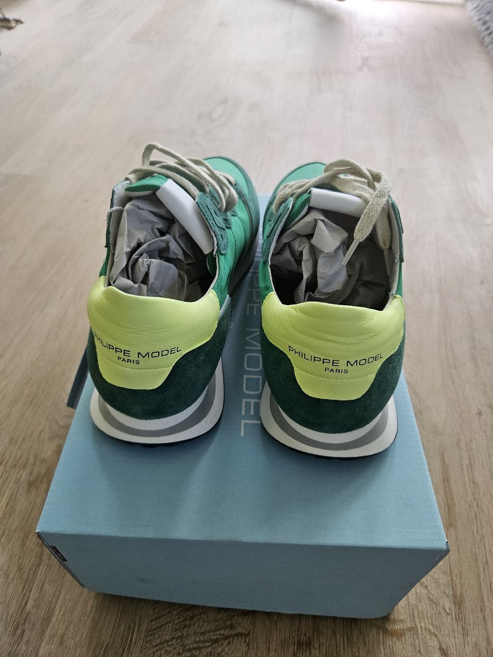 Scarpe da uomo: Philippe Model Trainers Grün 42 Neu – Nuovo e nell'imballaggio originale da Altendorf venduto da nab_mxj7 3