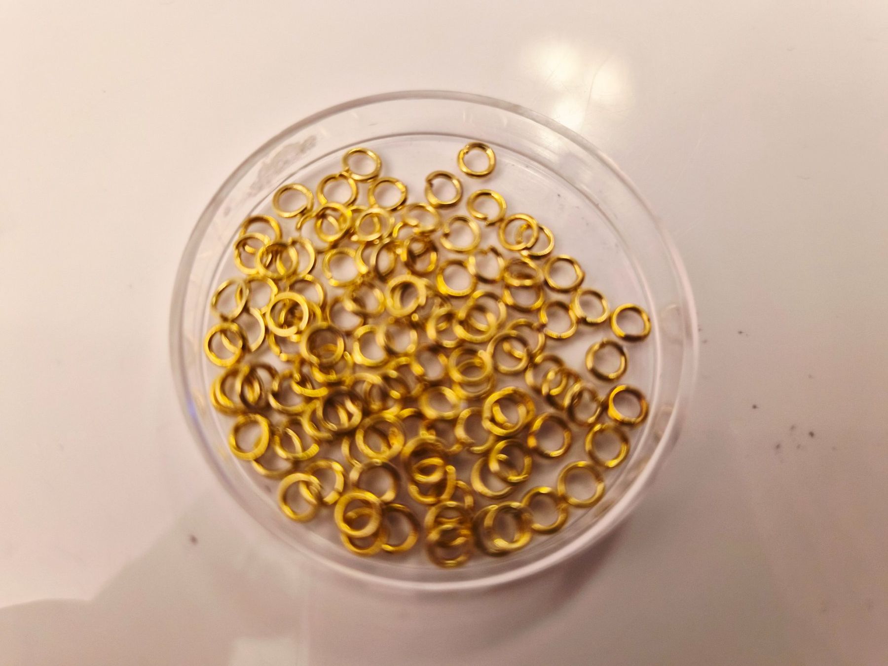 Ferramenta: Spaltringe 3mm 100 stück gold – Nuovo e nell'imballaggio originale da Dietikon venduto da Eleda