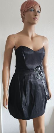 Neues schwarzes, kurzes Cocktailkleid, Grösse 38 festlich