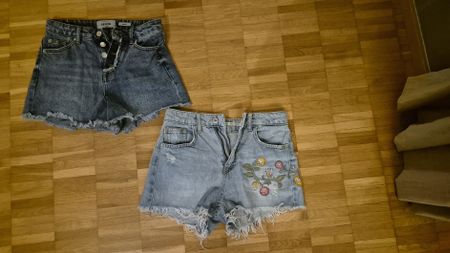 2x Jeans Shorts Gr. 34