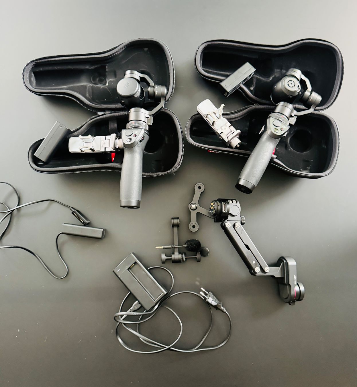 DJI Action Cam: DJI OSMO HANDHELDCAM  2 STÜCK MIT ZUBEHÖR – Usato da Vilters venduto da Metal-666