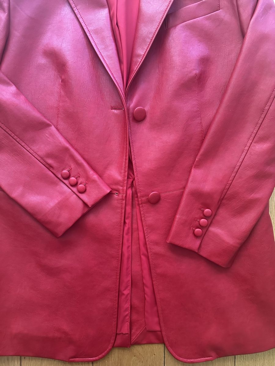 Twinset Giacche: Twinset faux-leather blazer size S – Nuovo (secondo la descrizione) da Geneve venduto da iri_dr5s 3
