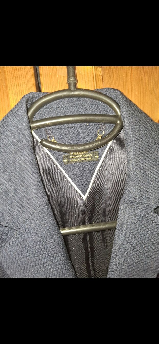 Massimo Dutti Giacche:  Massimo Dutti bleu marine taille 38 – Usato da Le Locle venduto da Threads_CH 1