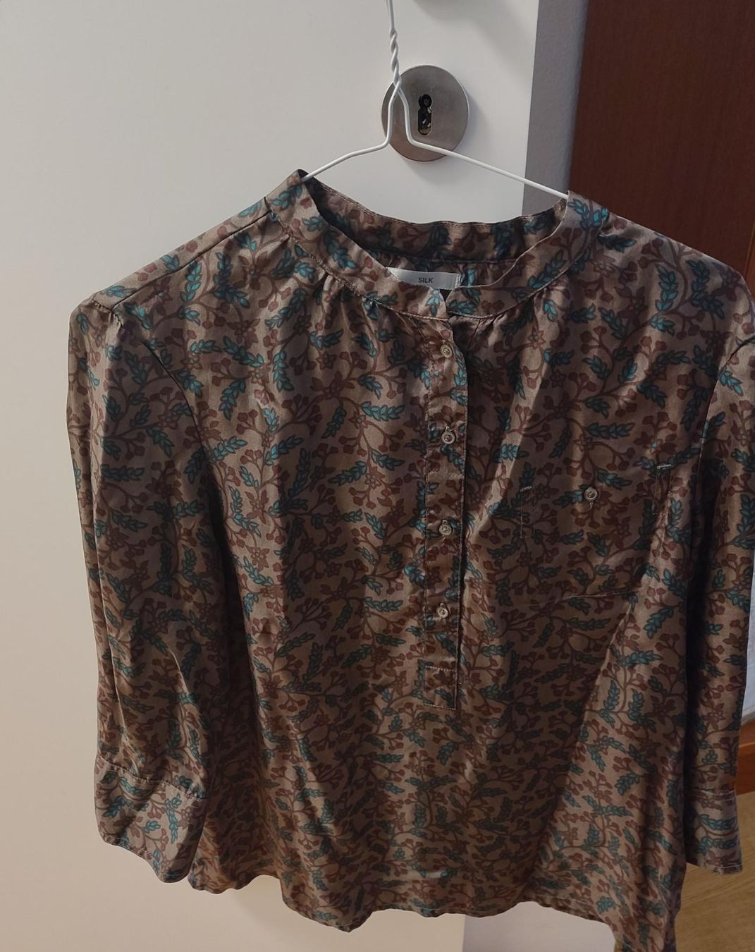 Gap Chemisiers: GAP Bluse Seide 100% Gr. M – D'occasion à Zürich par ale_7k2j 1