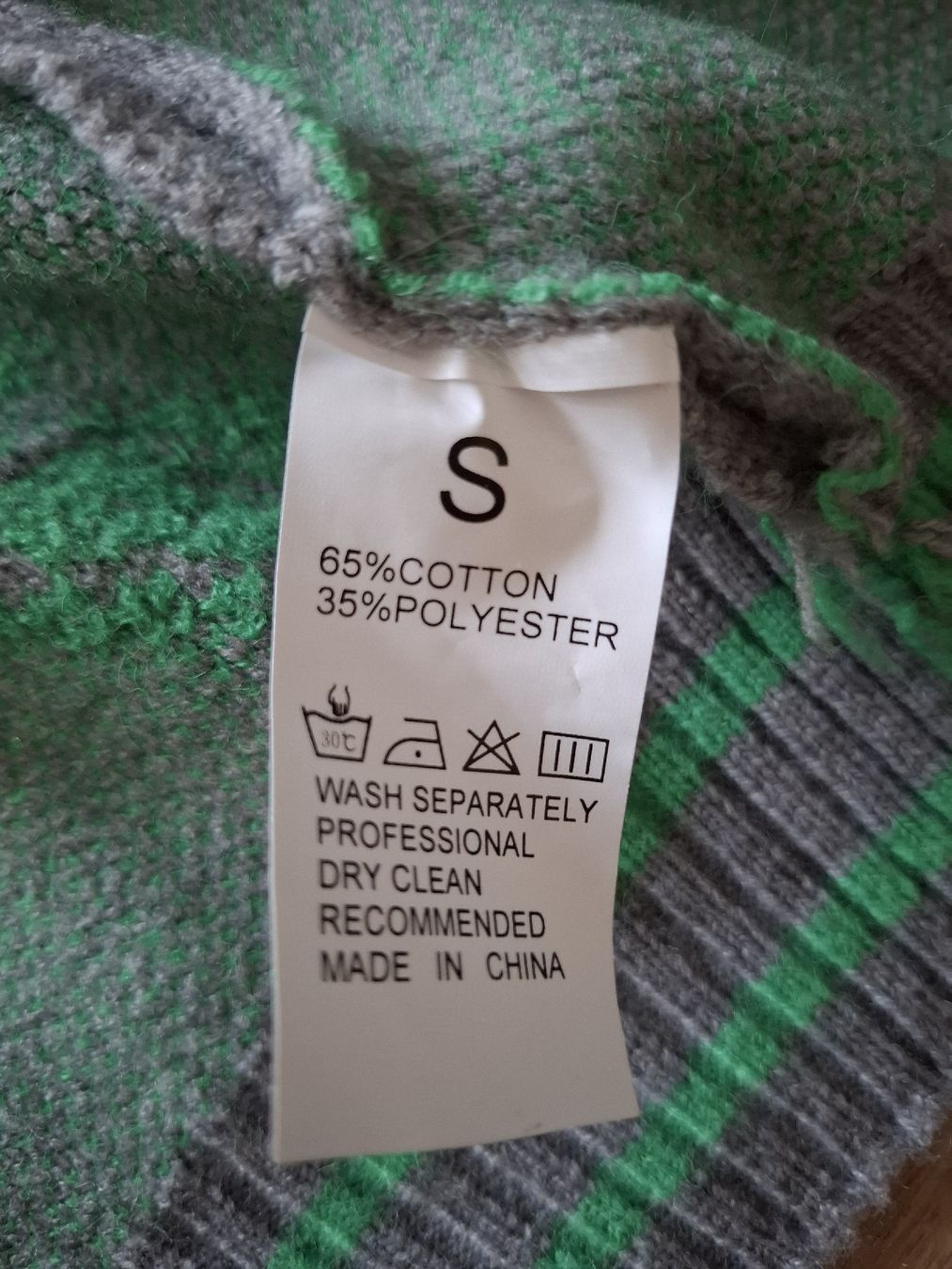 Jacken: Schöne Strickjacke, grau mit grün, Gr. S – Gebraucht aus Ibach von FlyingFox26 5
