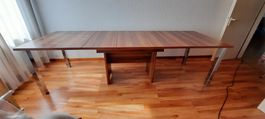 Ausziehtisch Holzoptik Metallbeine gebrauchter Zustand 310cm