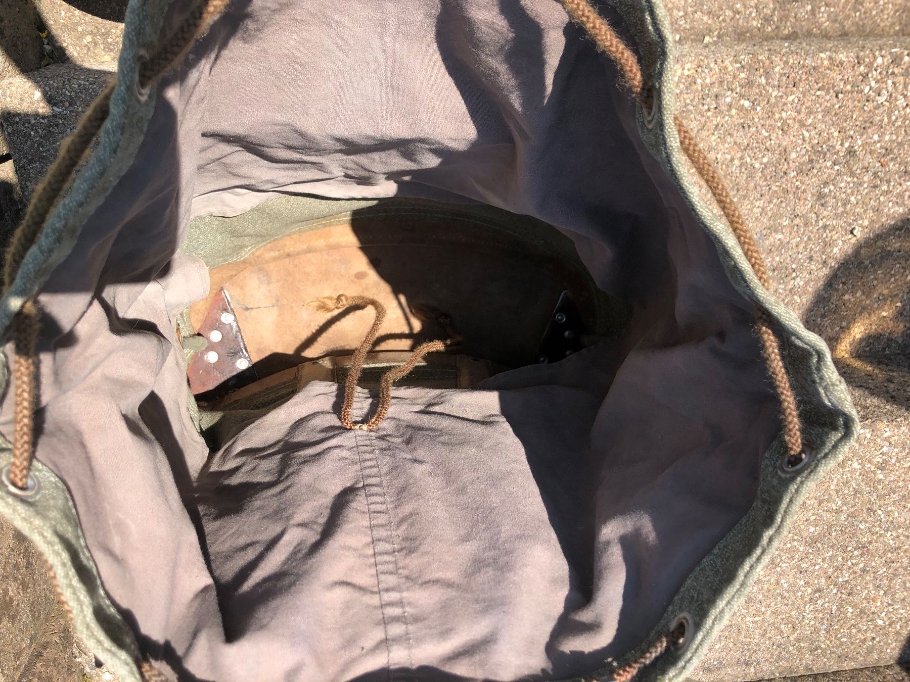 Zaini: Militärrucksack, Schweizer Armee – Usato da Magden venduto da Hornet2 2