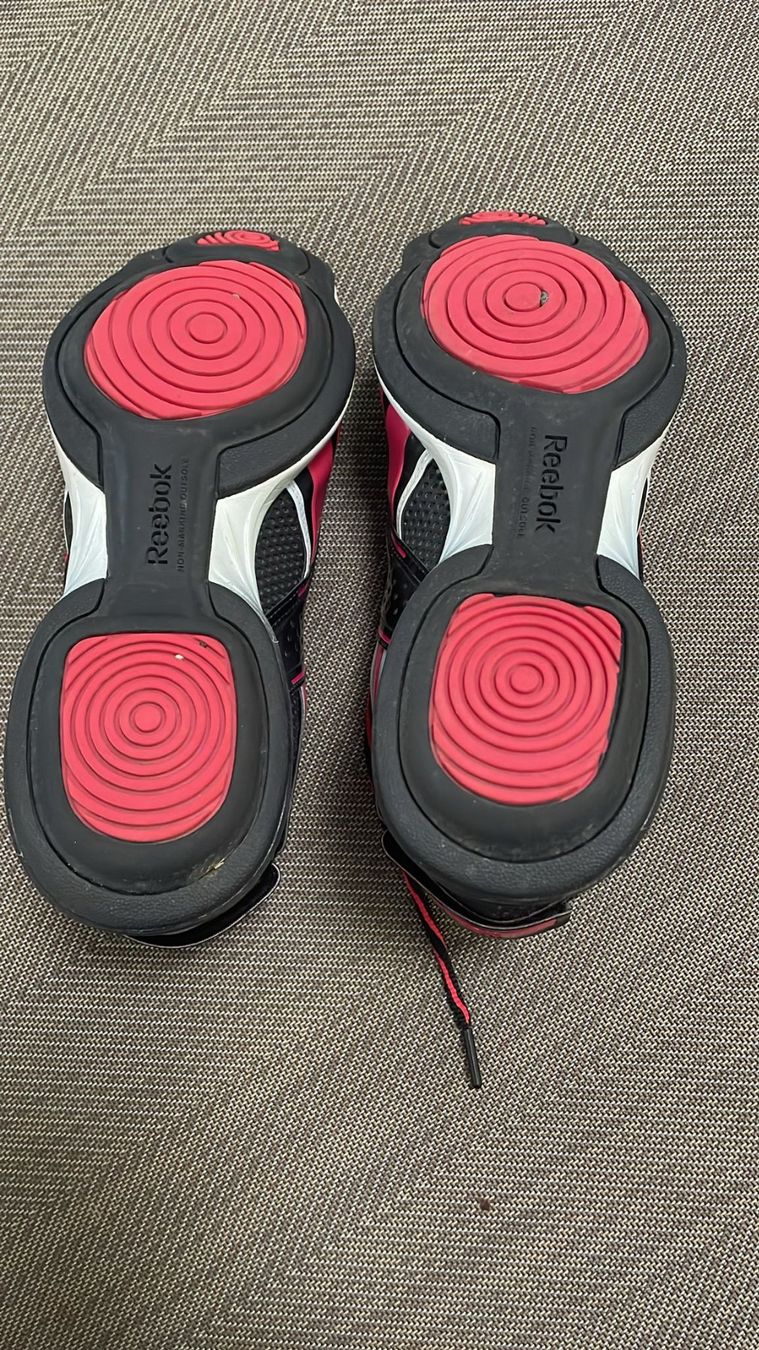 Reebok Scarpe da donna: Rebook Easy Töne 40 – Usato da Ennetbaden venduto da rossy2312 2