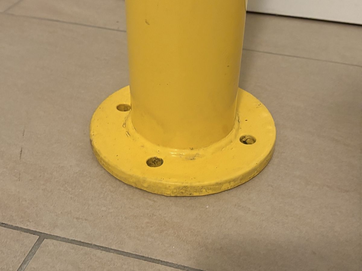 Altro in Decorazioni & Accessori: 2 Rammschutz Poller aus Stahl – Usato da Rümlang venduto da euqinom16 2