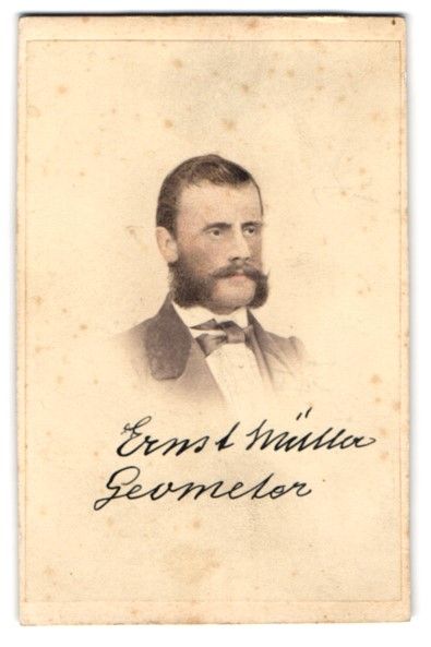 Fotografie & Manifesti: Fotografie Portrait Ernst Müller, Geome – Usato da Berlin venduto da bartko-reher