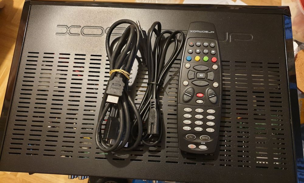 Dreambox DM8000HD PVR mit 2 x Sat Tuner und 2 x Cabel Tuner | Kaufen ...
