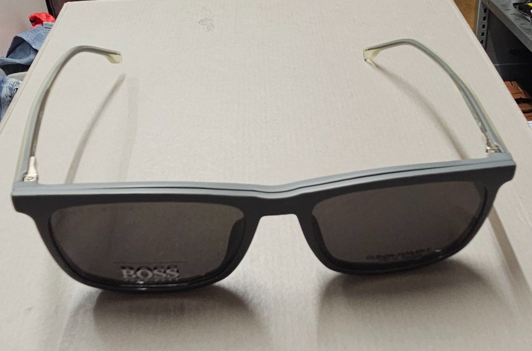 Hugo Boss Brillen & Gläser: Hugo Boss Sonnenbrille 1150/CS FRE – Neu (gemäss Beschreibung) aus Dachsen von Topparts1