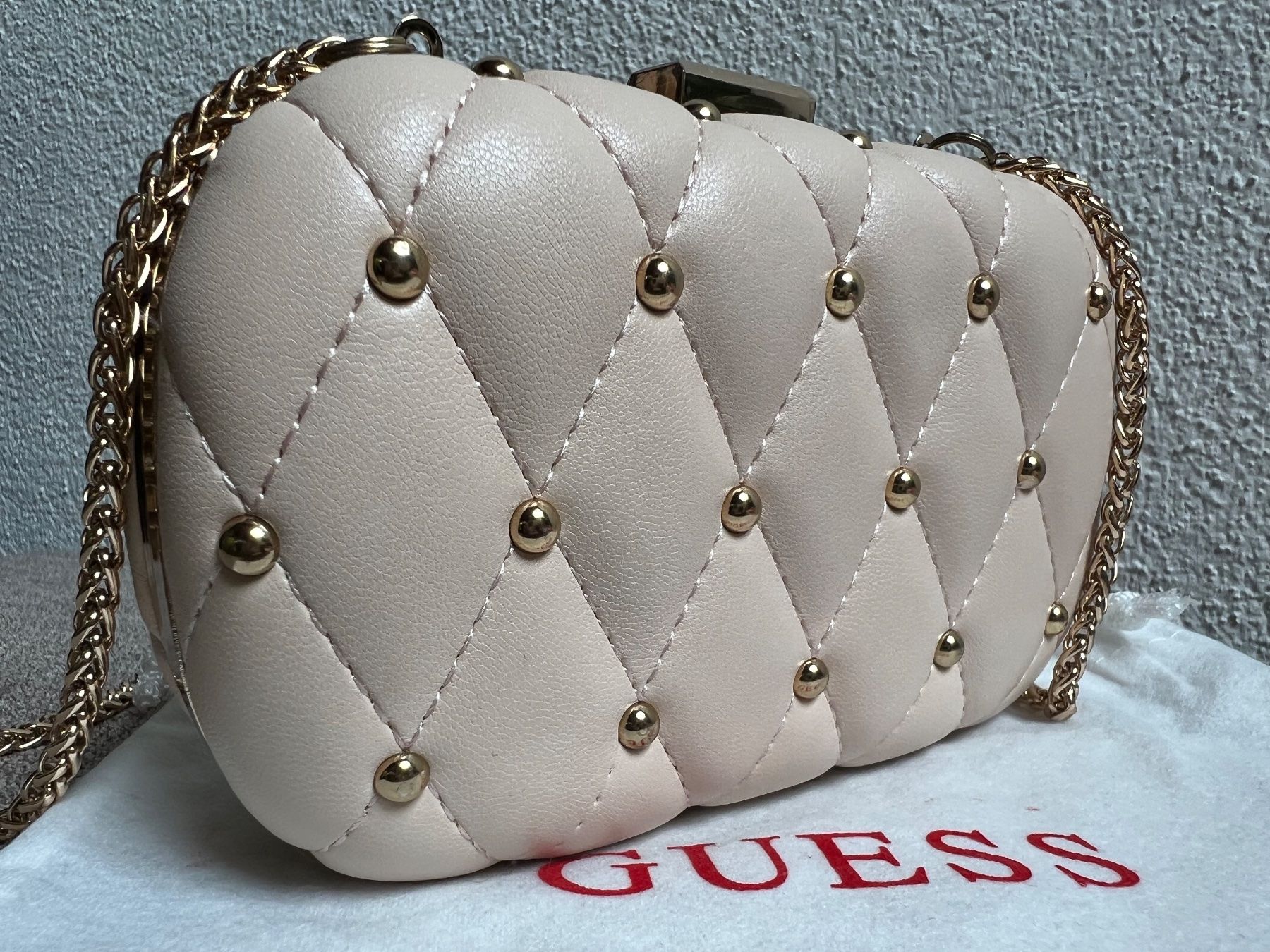 Guess Borse da donna: Niedliche Guess Clutch – Usato da Fischbach LU venduto da Dear.Luki 2
