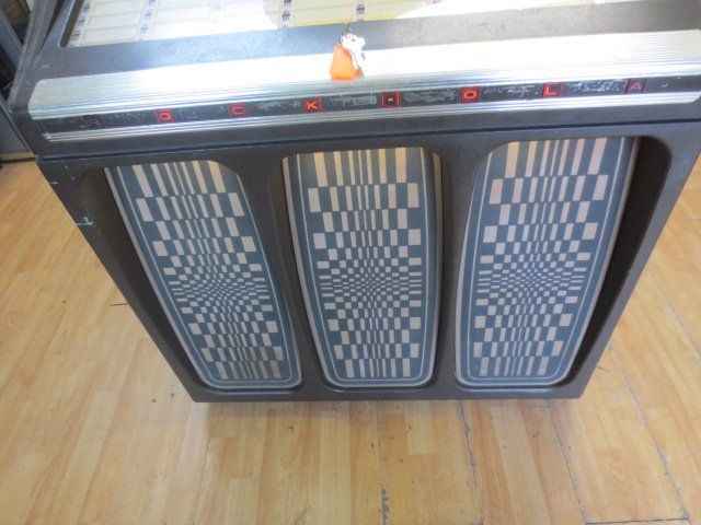 Rock-Ola Jukebox: Max 477 mit 80 Singles – Usato da St.Gallenkappel venduto da Spielautomaten 4