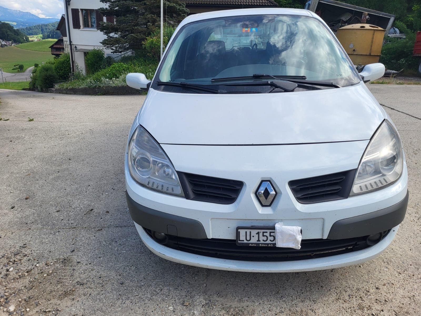 Renault Automobili: Renault Mégane Scénic Limousine – Usato da Menznau venduto da jrba 2