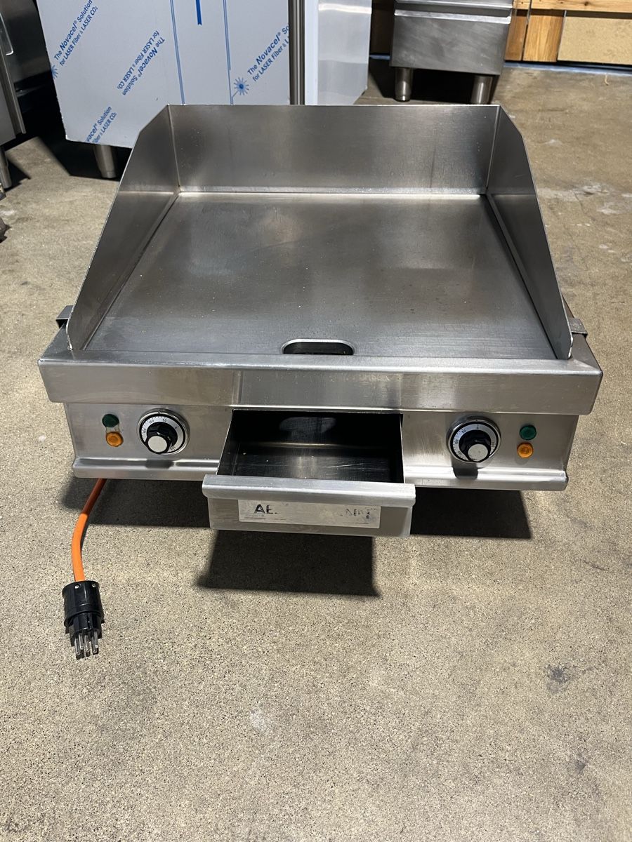 Griglie: Professionelle Aeschlimann Grillplatte MA6000F, Top! – Usato da Wohlen AG venduto da Moh80 4