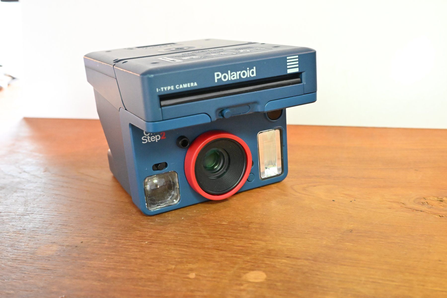 Polaroid Fotocamera: Polaroid I-Type Camera – Édition Stranger Things – Usato da Lausanne venduto da ale_k768