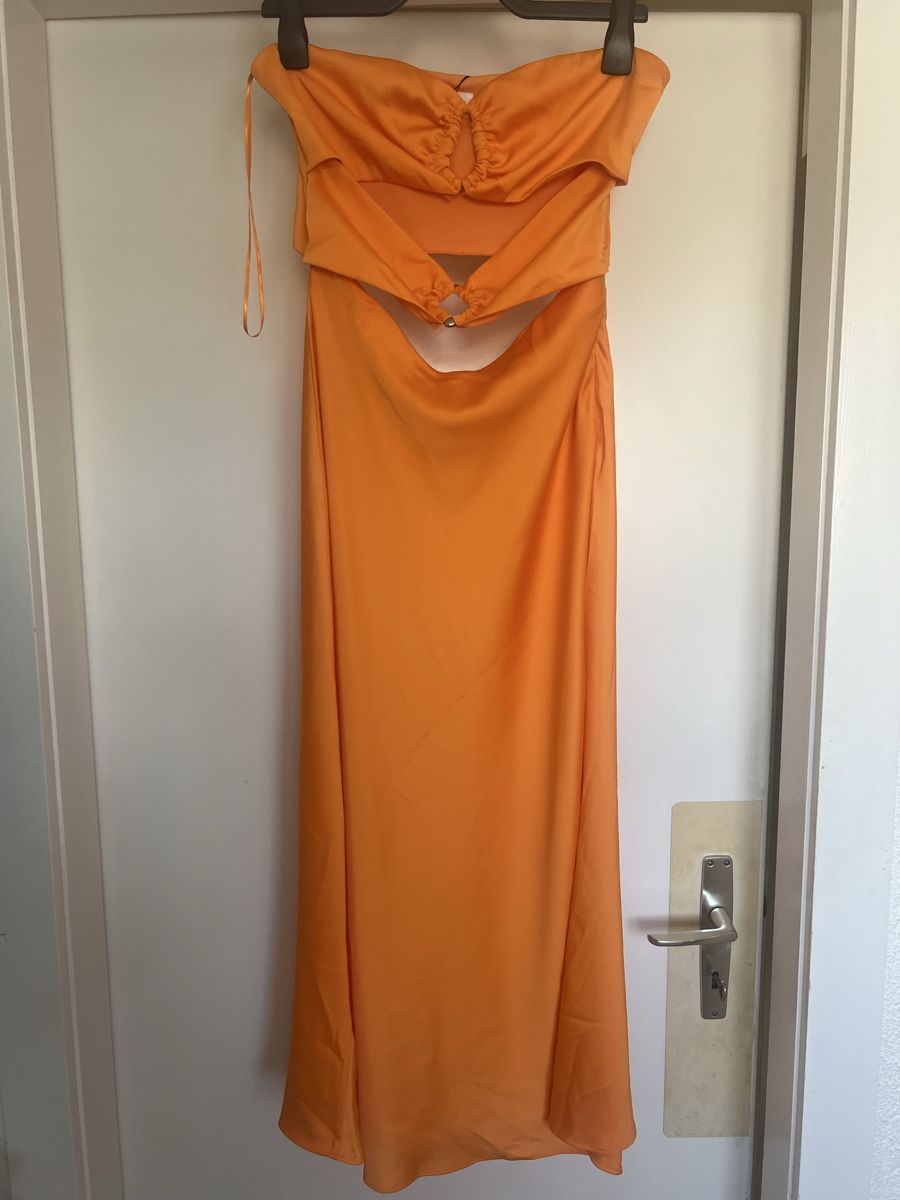 Zara Kleider: Très belle robe orange  – Neu und originalverpackt aus Moudon von cin_6rxj 3