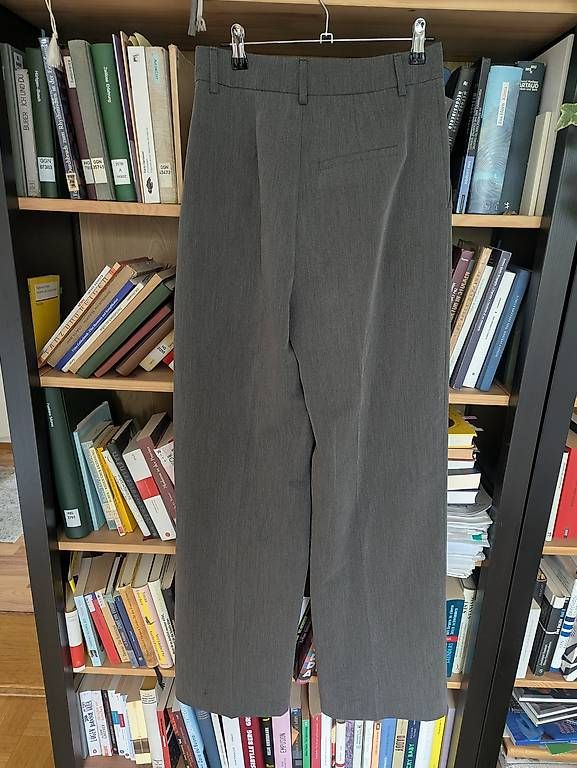 Pantaloni: GUAJA Studio Jagger Tailored Pants grau S – Usato da Zürich venduto da lin_6dtc 2