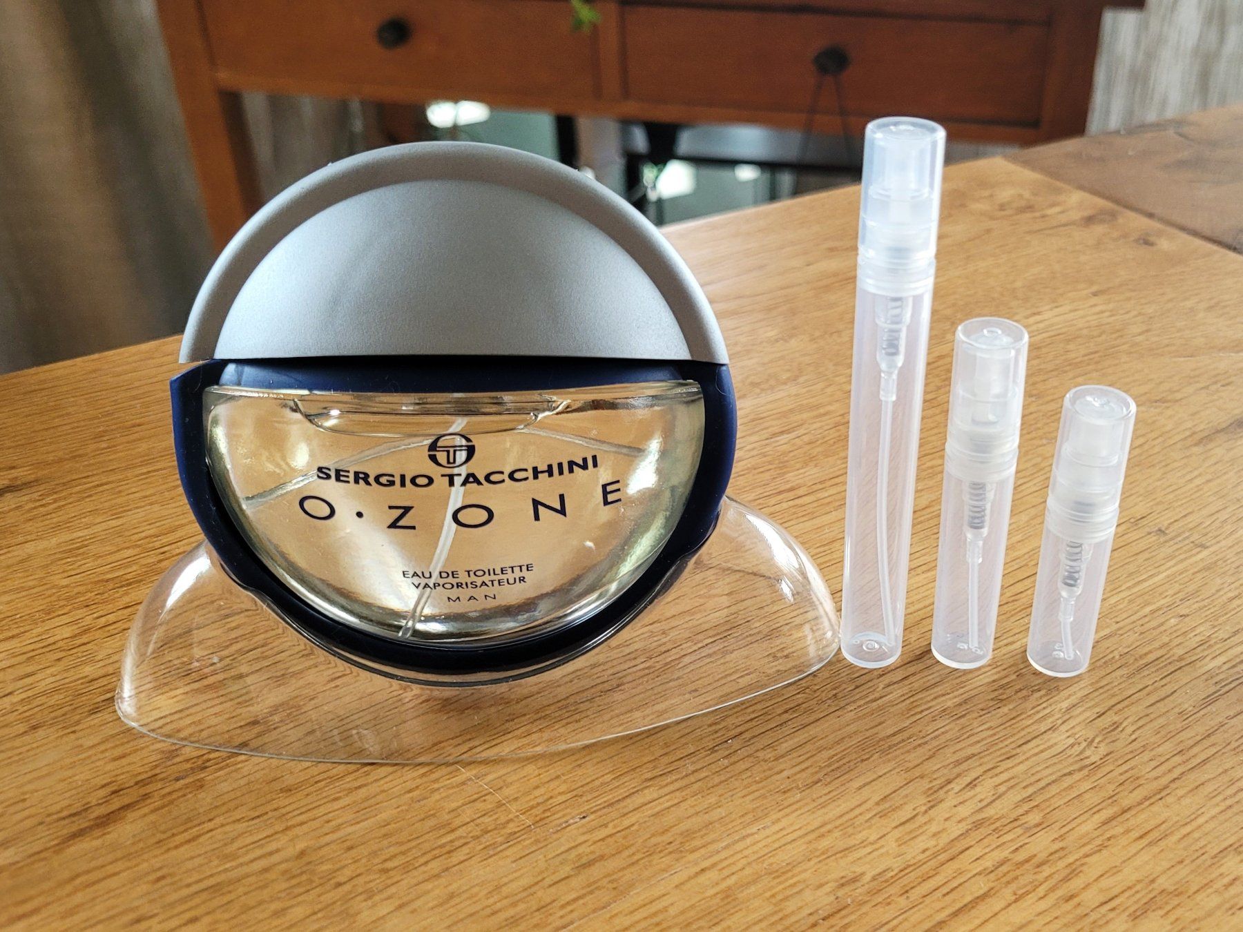 Parfum & Eau de Toilette: Sergio Tacchini O-Zone - 3ml Abfüllung – Gebraucht aus Zürich von Flatus