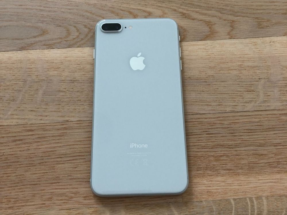 iPhone 8 Plus 256 GB Silver | Kaufen auf Ricardo