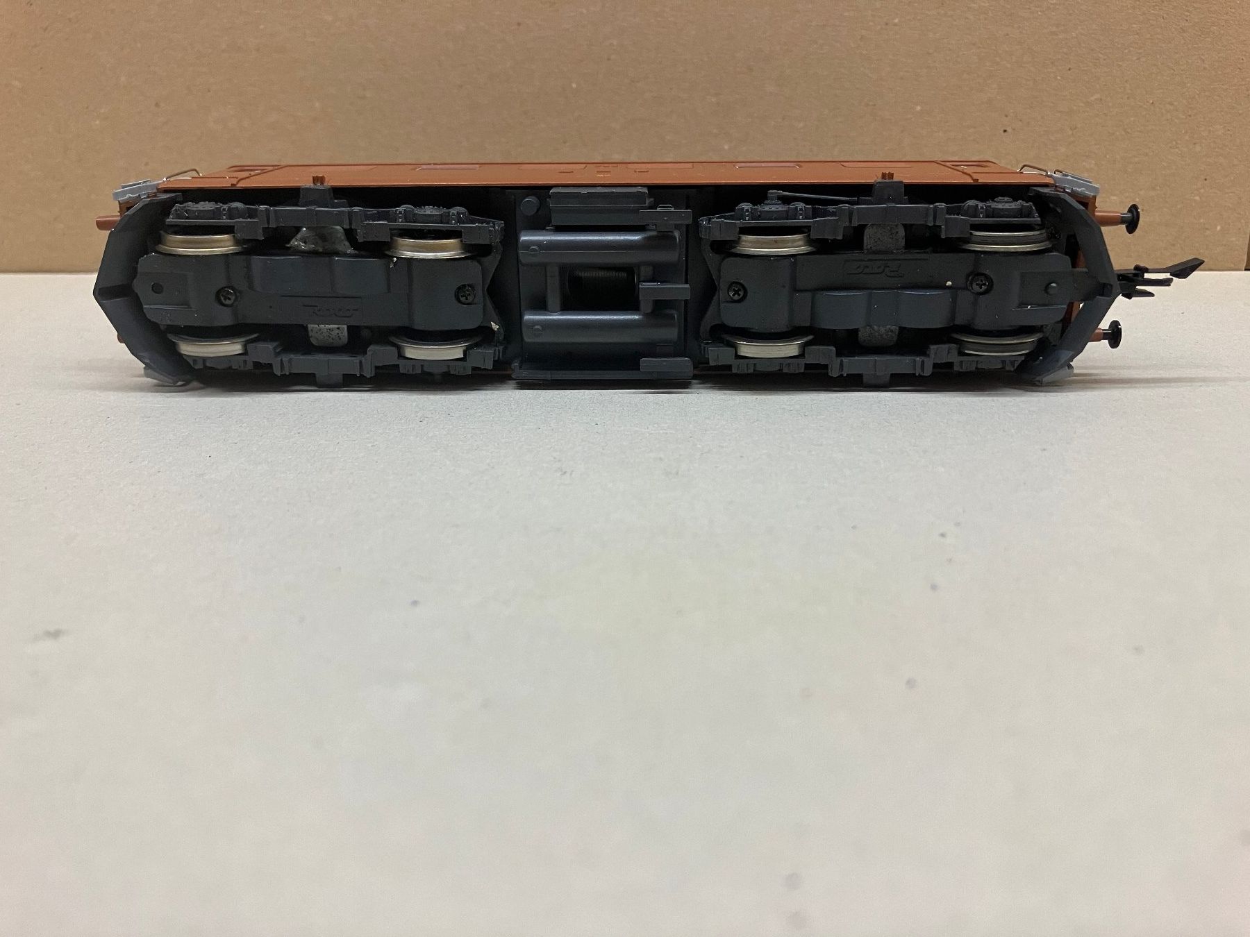 Roco Modellini di ferrovie: Roco 63883 BLS Ae 4/4 252 braun Ursprungsversion, H0 GS – Usato da Neuendorf venduto da sitek071 7
