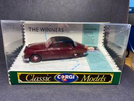 Corgi Classic Models - Jaguar MK II - John Coombs 1:43 OVP