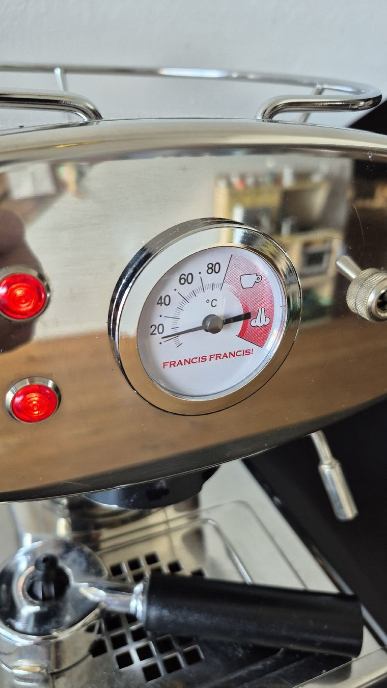 FrancisFrancis! Kaffeemaschinen & Espressomaschinen: Espressomaschine E.S.E Francis Francis silber Chrom – Gebraucht aus Steckborn von Suni010 2