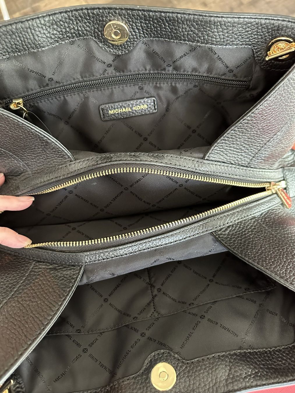 Michael Kors Borse da donna: Sac Michael Kors – Nuovo e nell'imballaggio originale da Lausanne venduto da Liinoa 4
