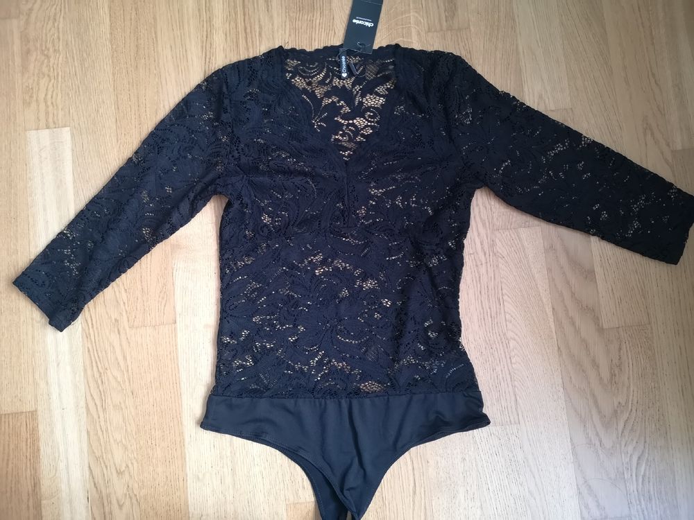 Schwarzer Spitzenbody Gr. S, neu mit Etikett 1