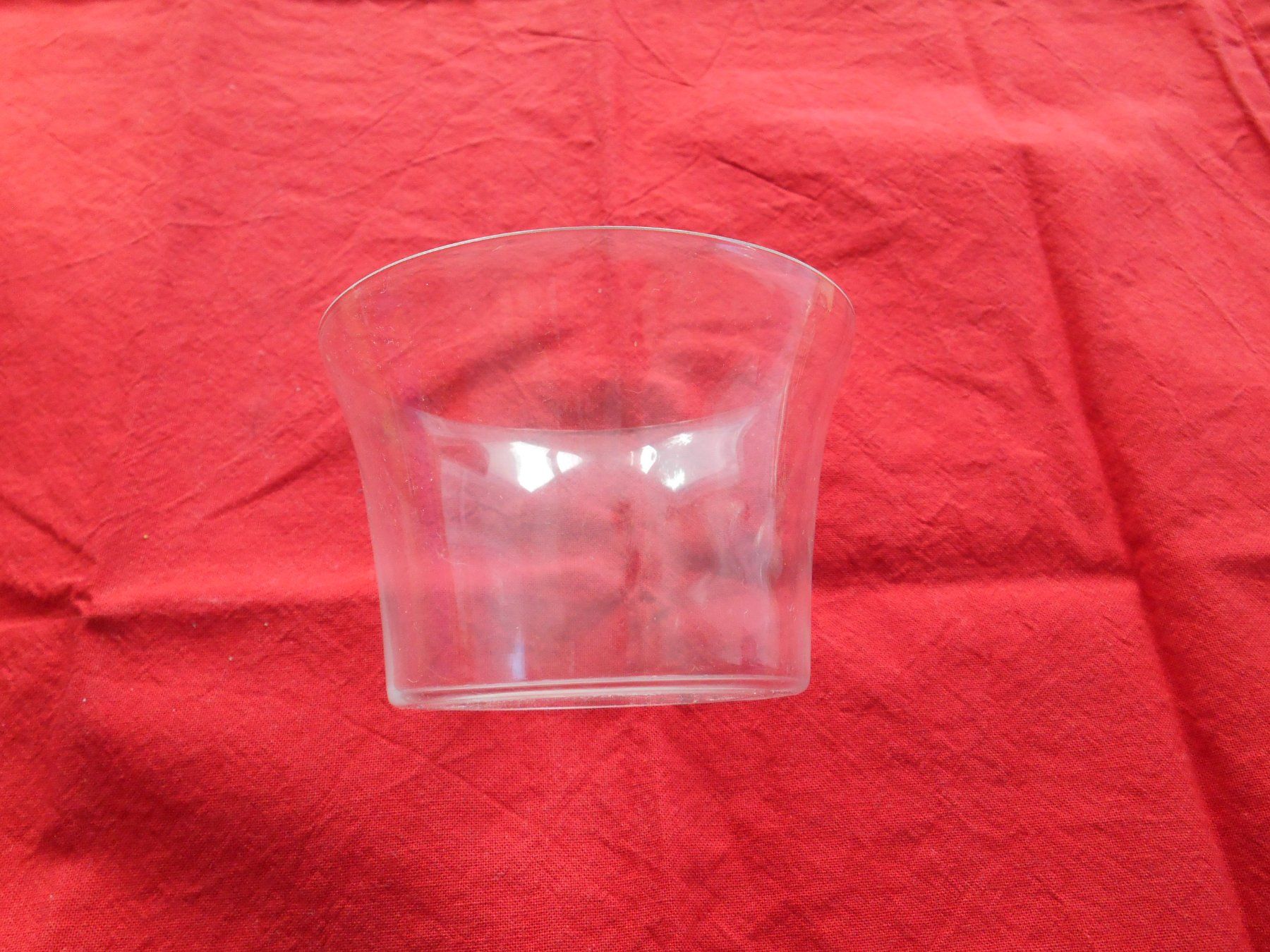 Set di piatti: 6 Teetassen mit kleinem Tablett – Usato da Nussbaumen AG venduto da Sumopi 4