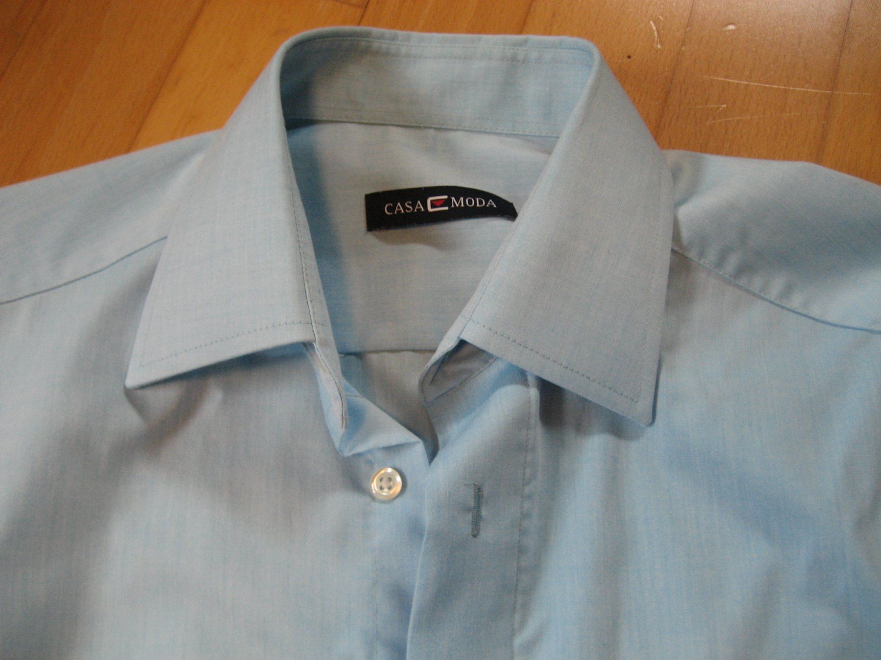 Camicie: Hemd, col. hellblau – Usato da Unterengstringen venduto da Olifant4 1