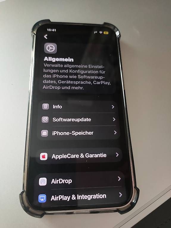 Portables: iPhone 13,256GB, 2 SIM Karte  – D'occasion à Schlattingen par armeFrau 1