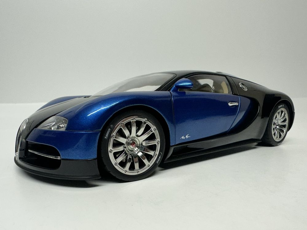 Bugatti EB 16.4 Veyron 1:18, blau-schwarz, limitiert,AutoArt (Gebraucht ...