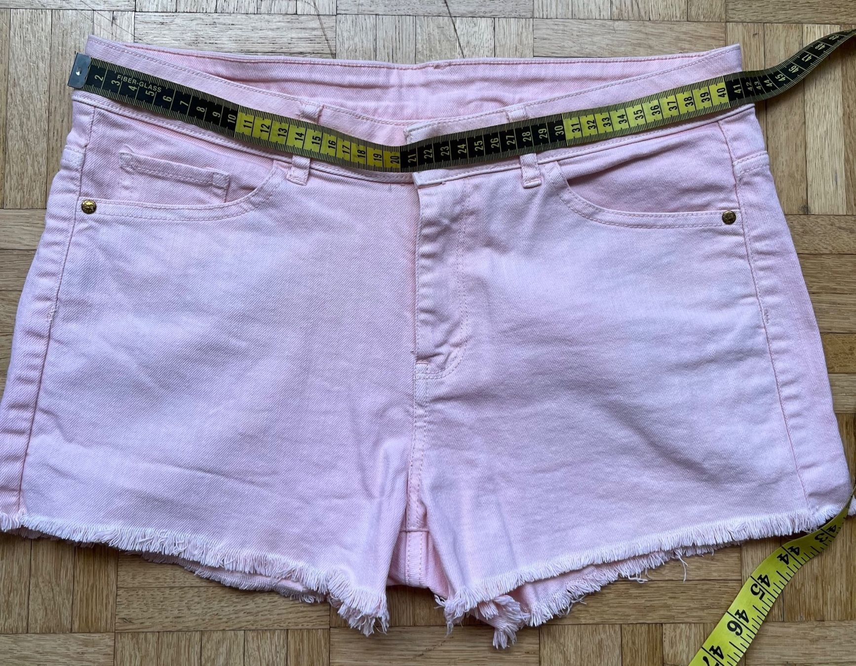 Mango Pantaloni: new mango shorts size M – Nuovo (secondo la descrizione) da Chêne-Bougeries venduto da Seetooyoo 1