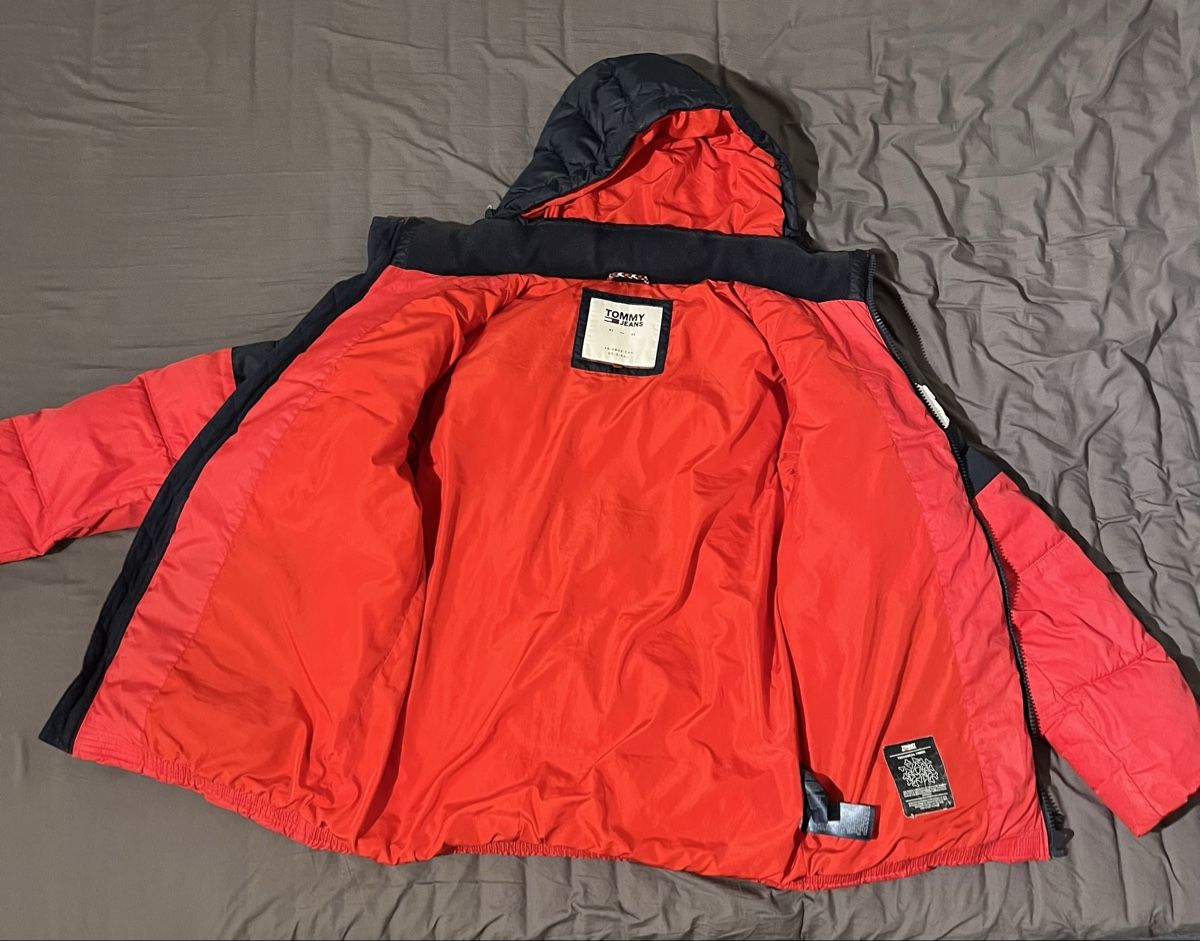 Tommy Hilfiger Giacche: Tommy Hilfiger Winterjacke – Usato da Dietlikon venduto da Elpatron12 1