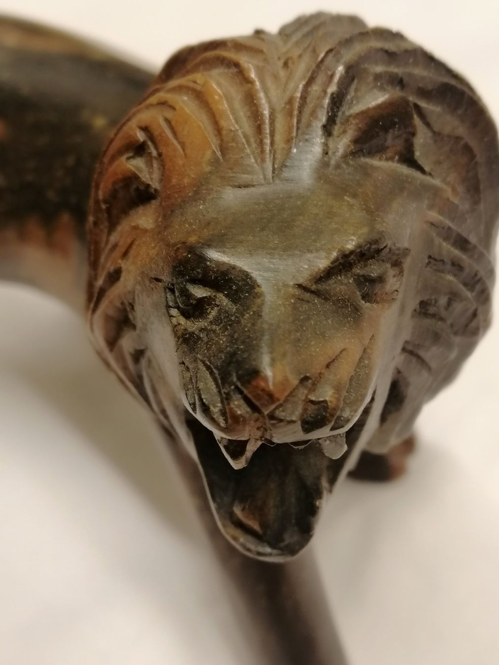 Figuren: Löwe Holz 70 iger Jahre, Handgeschnitzt – Gebraucht aus Rheinfelden von Cleopatra2000