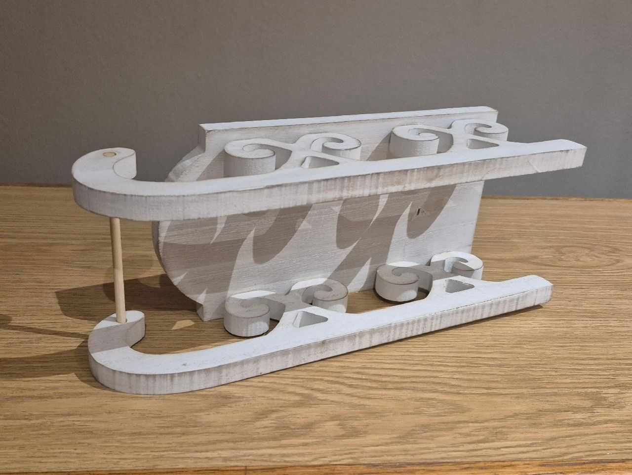 Alle Dekorationen: SHABBY CHIC Deko Holzschlitten, Grösse 29 cm lang – Gebraucht aus Nottwil von echtMOMO 7
