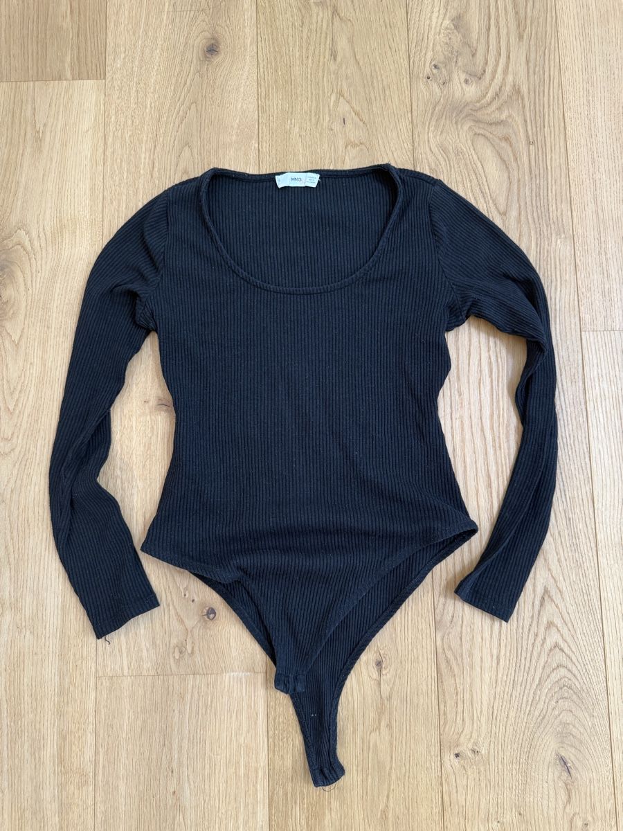 Mango Top: Body von Mango ( Grösse M)  – Usato da Luzern venduto da Whateverr
