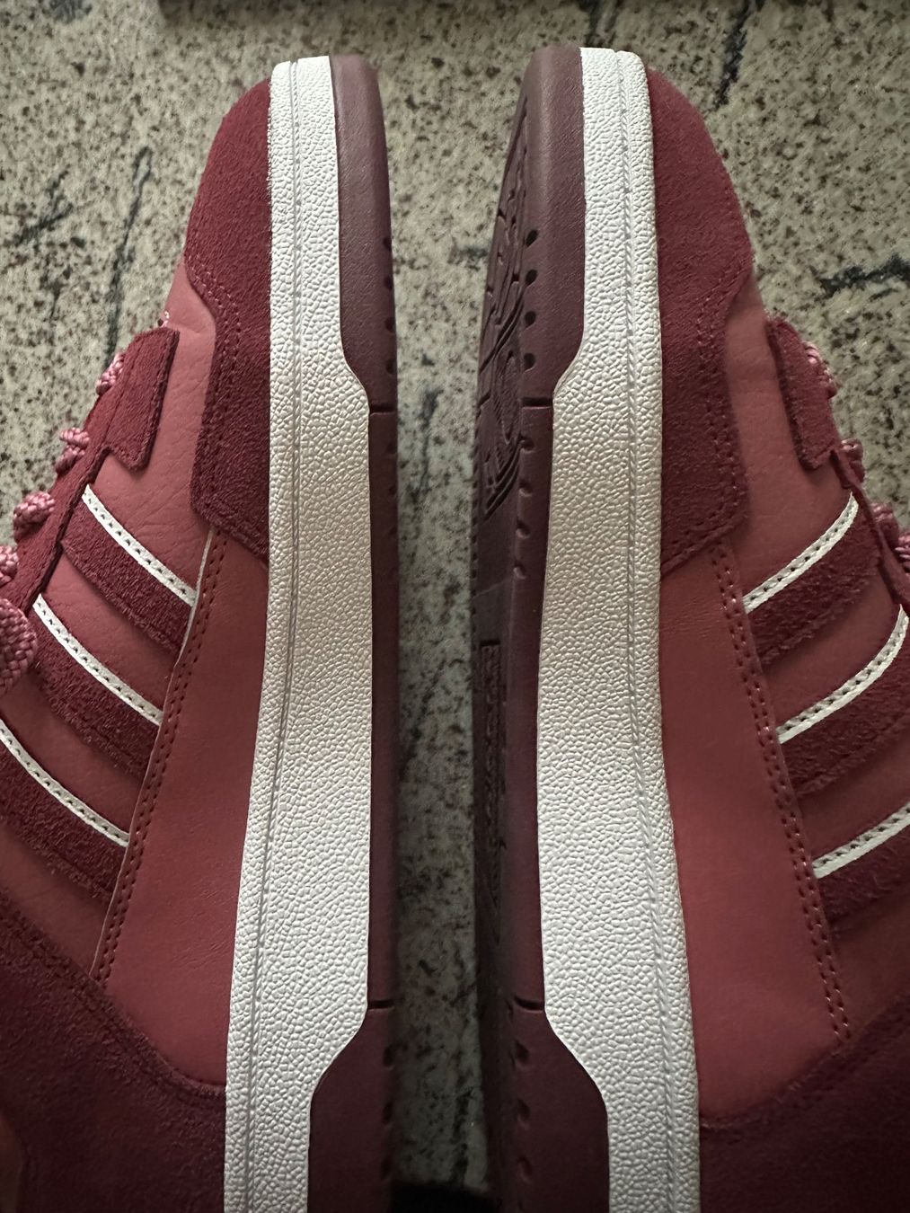 Adidas Scarpe da uomo: Adidas Rapid Court Low, weinrot – Nuovo e nell'imballaggio originale da Dottikon venduto da Maui-wowie 5